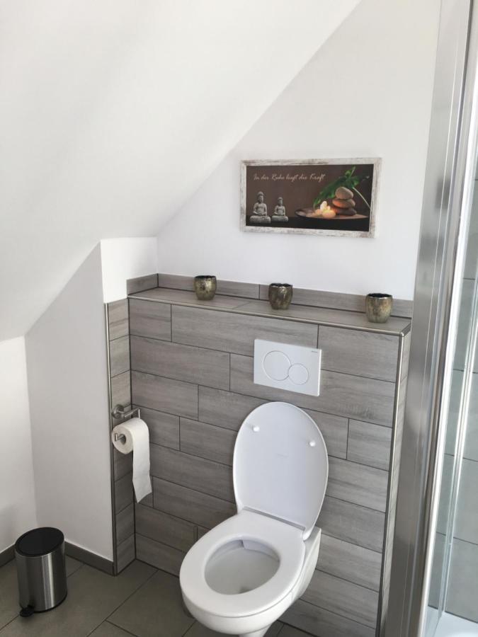Gaeste Und Messezimmer Adelheidsdorf Buitenkant foto